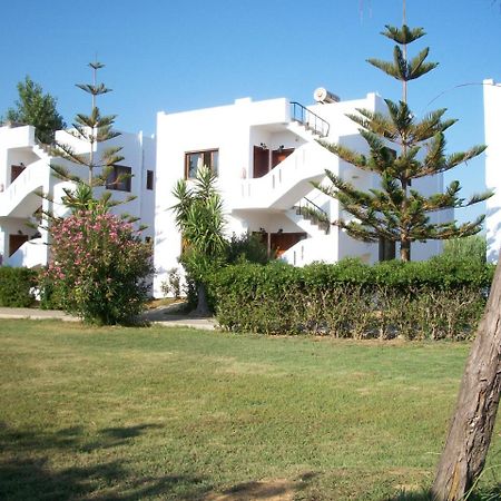 San Antonio Apartments Колимварион Экстерьер фото